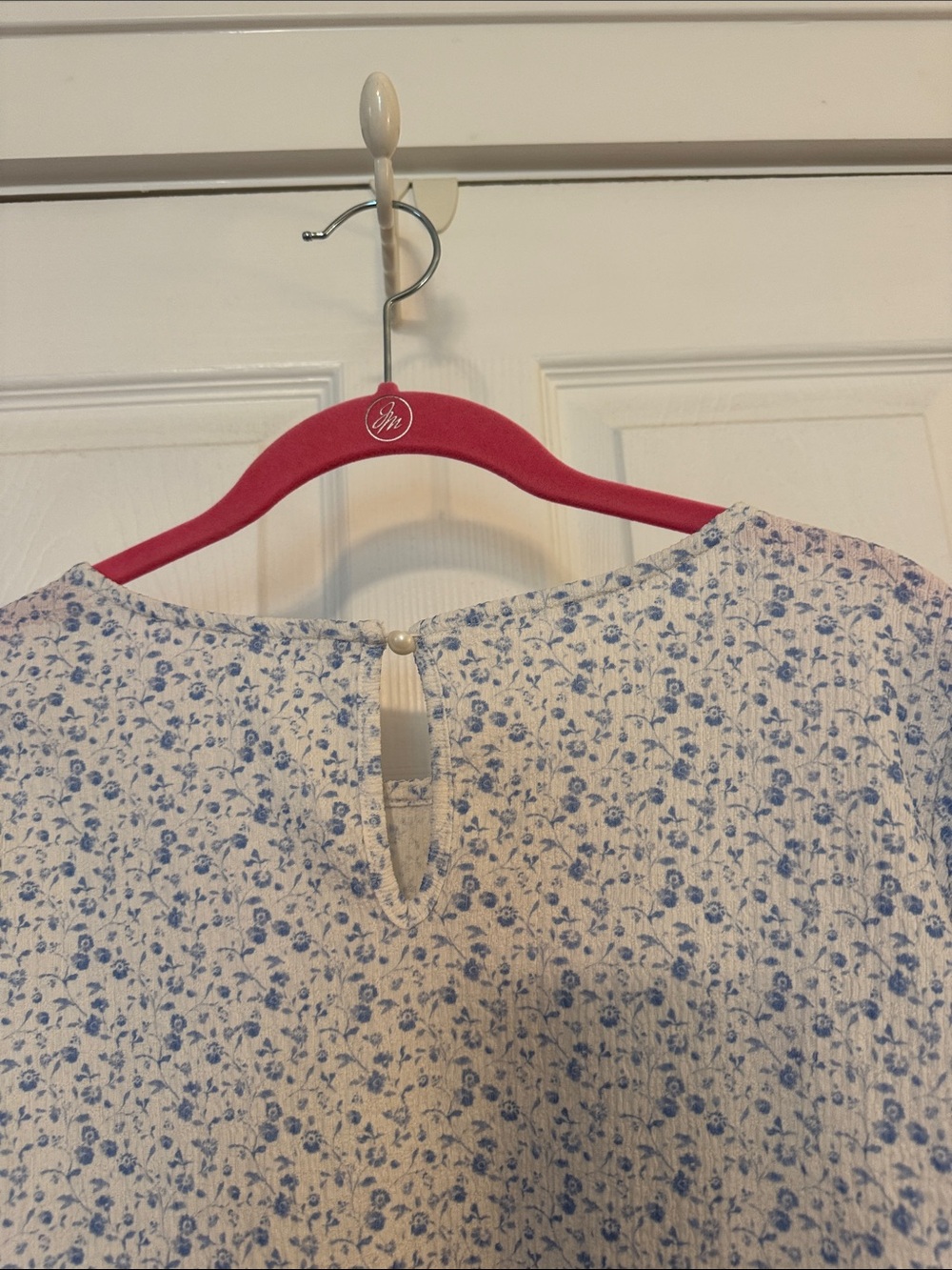SHEIN White and Blue Floral Puff Sleeve Blouse - Picture 8 of 8